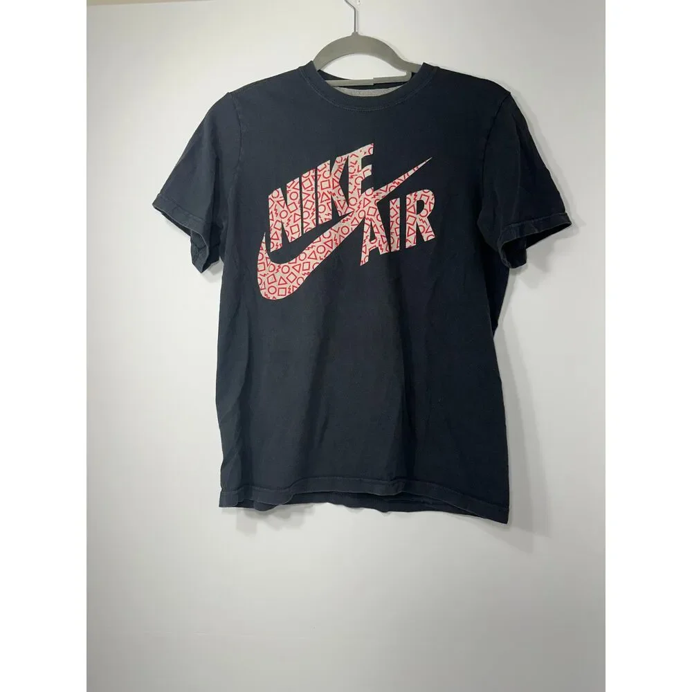 Nike Air Boys Youth XL Black Red Geometric Logo Graphic T-Shirt Swoosh